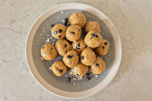 Recipe: Oat Mānuka Honey Peanut Butter Balls